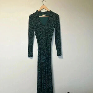 Boden green black  floral v neck long sleeve maxi dress with belt